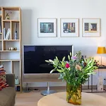 Lecomte - The Shoreline Seaview - 225 *