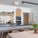 Lecomte - The Shoreline Seaview - 225 * Ostend