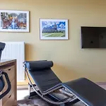 Lecomte - The Shoreline Seaview - 225 Apartment