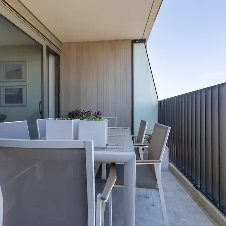 Lecomte - The Shoreline Seaview - 225 * Ostend