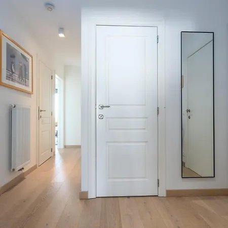 Lecomte - The Shoreline Seaview - 225