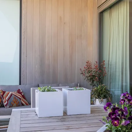 Lecomte - The Shoreline Seaview - 225 Apartment *